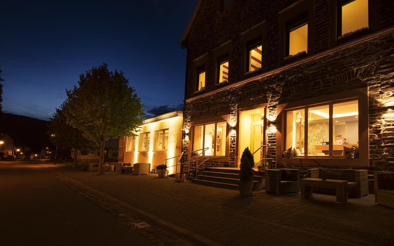 Hotel Restaurant Zur Marienburg Pünderich Eksteriør bilde